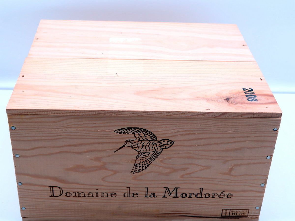 2008 Chateauneuf du Pape La Reine des Bois Domaine de La Mordoree