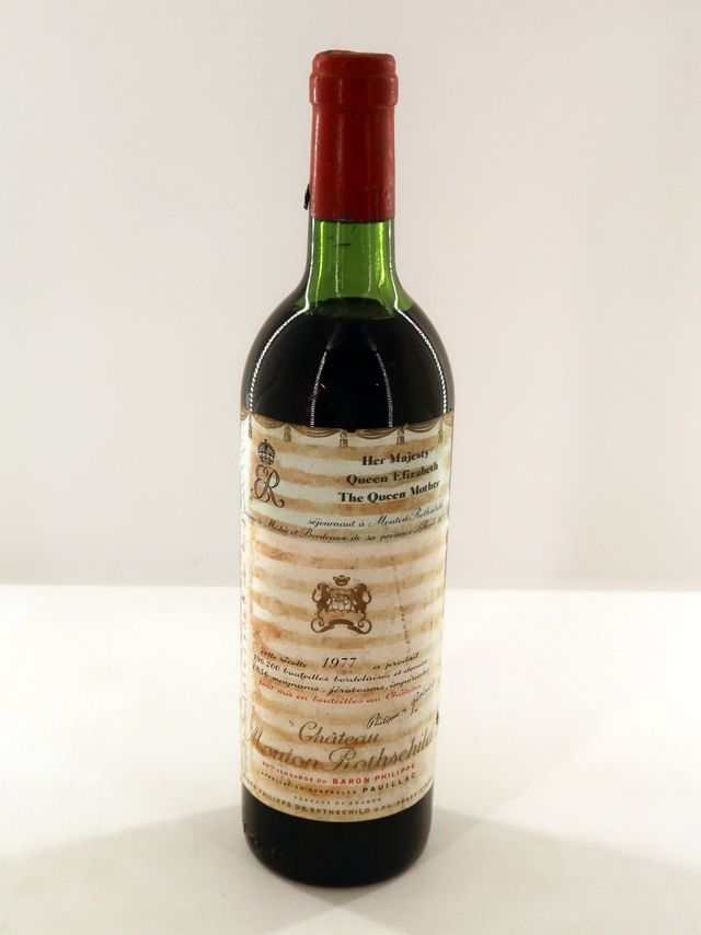 1977 Chateau Mouton Rothschild 1er Grand Cru Pauillac